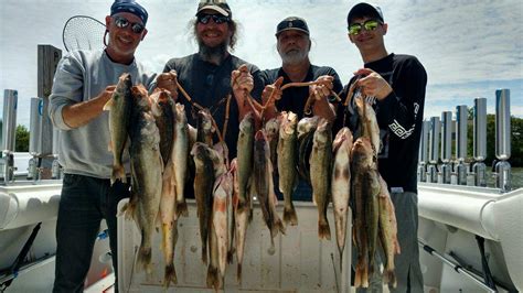 The time of year has come where the fall frenzies have started! Lake Erie Fishing Reports Port Clinton, Ohio walleye, bass ...