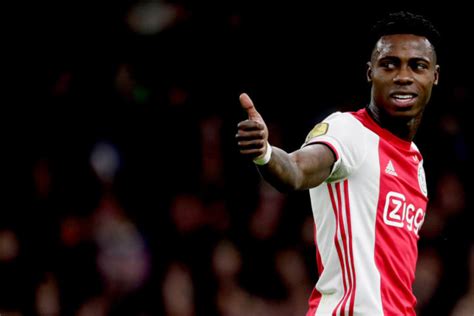 Ajax betaalt een transfersom van 15,7 miljoen euro aan sevilla, dit bedrag kan middels variabelen oplopen. Arsenal 'Interested' in Quincy Promes - Ajax Open to £25m ...