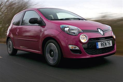 Der neue renault twingo wird trotz zweier türen zusätzlich günstiger als der vorgänger. Renault Twingo (2007-2014) review | Auto Express
