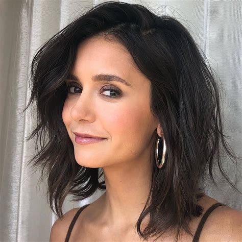 @ninadobrev what can i do to make my hair beautiful like yours?, tweeted @andressaholiday. Nina Dobrev | Nina dobrev hair, Short hair styles, Hair styles