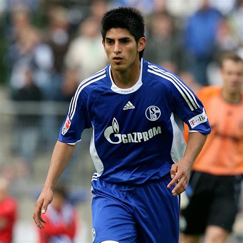 Firsts, lasts and potential records at the olympic games. Carlos Zambrano - Knappenschmiede - Schalke 04