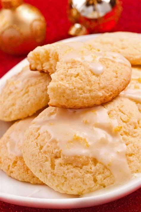 These almond cookies are a melt in your mouth almond cookie with an almond glaze. Giadas Almond Cookies - Panna Cotta With Orange Flavored Almond Florentine Cookies Zesty South ...