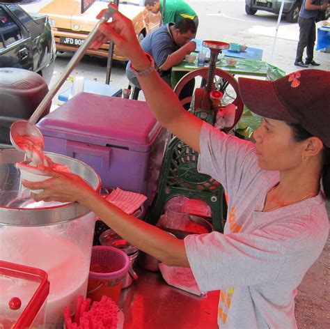 Tidak hanya itu jika pengunjung melakukan pemotretan pada malam hari maka. Cendol at Adham @ Md. Zain in Taman Pelangi, Johor Bahru ...