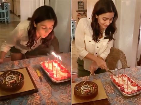 Даруй всем воспевающим эту мантру благополучие! Alia Bhatt birthday : Alia celebrates her birthday with ...