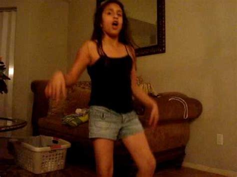 I'm glad to have been reborn as the main character's little sister in a novel from my past life but. little sister dancing to camel toe! lol - YouTube