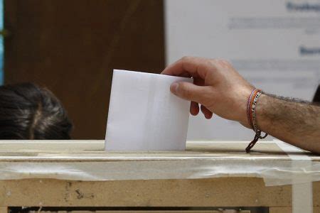 A su vez, el organismo publicó la nómina de los miembros de colegios escrutadores, locales de votación. Vocales de Mesa para elecciones 2017: Revisa si ...