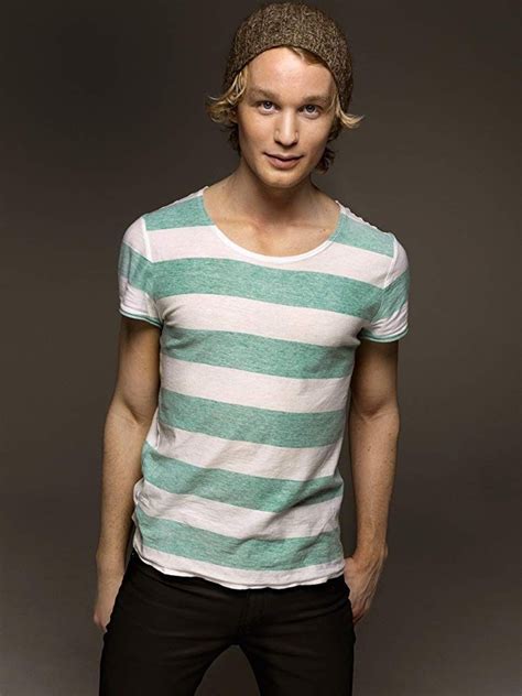 Björn gustafsson 34 anni, 19 febbraio 1986 (acquario) dettagli biografia, filmografia, premi, news e rassegna stampa. Bjorn Gustafsson, Swedish comedian. | T shirt, Hollywood men, Mens tops