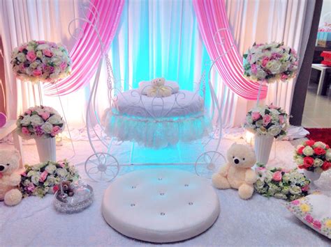 Uuuu.sebabnya, ira nak macam nih, tapi ibu nak macam tuh. Pelamin cukur jambul Fantasy pram Cradle Majlis di Sungai ...