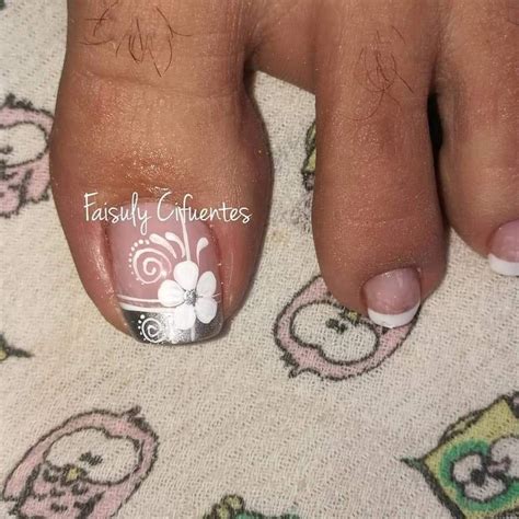 Agregan más estilo a nuestros pies. Diseño bonito | Uñas manos y pies, Uñas de los pies ...