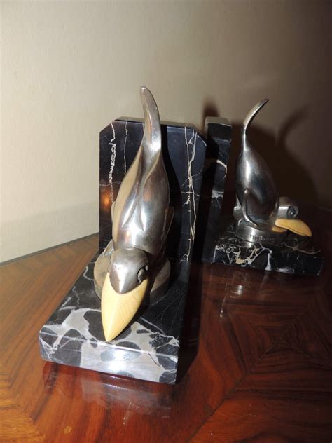 A picture video tribute to detroit tiger pitcher mark the bird fidrych with music by the trashmen (surfin bird) and simon and garfunkel (bookends). Marcel Bouraine Art Deco Bronze Bird Bookends For Sale at ...