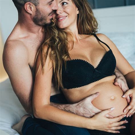 Liebe hebammen, mich würde interessieren, ab dem wievielten tag einer schwangerschaft übelkeit und bauchschmerzen auftreten können. 42 Top Pictures Wann Spürt Man Das Baby : Ab wann können ...