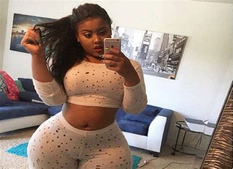 Get connected to rich and reliable sugar mummy online willing to start up a relationship with any hardworking and you can get connected to a sugar mummy only if she finds interest in you therefore you are advised to make a detailed. Sugar Mummy In Lagos: Meet This Very Rich Lagos Sugar ...