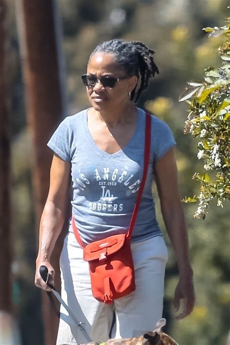 In the first part of the publication, we briefly told about the desire of the young doria ragland to find a rich husband from the actors ' party. DORIA RAGLAND Out with Her Dogs in Los Angeles 04/01/2020 ...