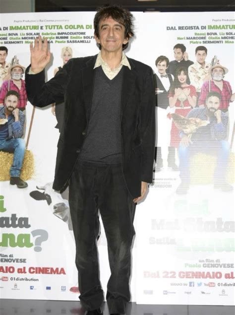 Stay up to date on sergio rubini and track sergio rubini in pictures and the press. Festa del cinema di Roma, il giorno di Sergio Rubini: ecco ...