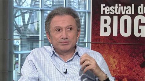 Jun 26, 2021 · michel drucker refuse de dévoiler son salaire : Festival de la Biographie 2014 - Michel Drucker - YouTube