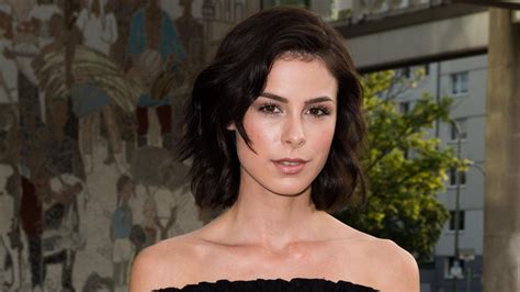 Vielleicht sehen wir lena dann schon bald mit babybauch und freund max auf dem roten teppich. Lena Meyer-Landrut: Private Einblicke in ihren ...