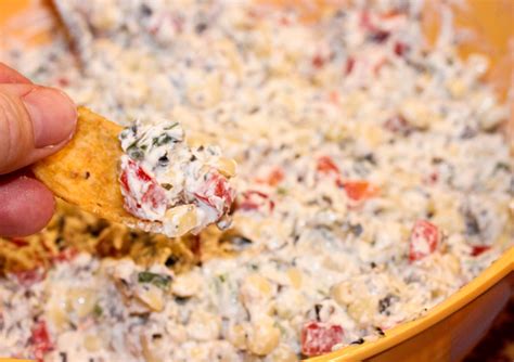 I think you're going to love the crunch and the flavor! Skinny Poolside Dip - Clever Housewife