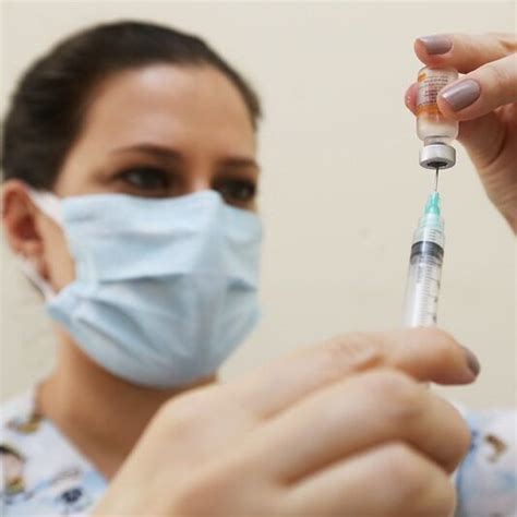 Ao final do agendamento, verifique na parte superior da ficha de registro a documentação necessária para apresentar no dia da vacinação. Campinas.com.br - Campinas abre agendamento para vacinação ...
