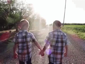 If you haven't heard yet, june 8 is national best friends day, which means you actually have an official 24 hours to celebrate your bestie and everything she means to you. National Best Friends Day Twins GIF - NationalBestFriendsDay BestFriends Twins - Discover ...