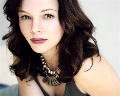 Actress, vegan, founder of the shannon elizabeth foundation, producer at ganesha productions mashababko: Shannon Elizabeth Iphone Wallpaper