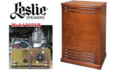 The leslie speaker is a combined amplifier and loudspeaker that projects the signal from an electric or electronic instrument and modifies the sound by rotating a baffle chamber (drum) in front of the loudspeakers. Leslie Speaker | Leslie speaker, Speaker, Leslie