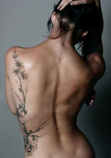 A broken rib can injure blood vessels and internal organs. 50 Best Back Tattoo Ideas And Inspirations - The WoW Style