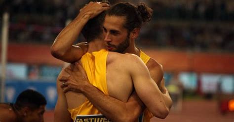 Mentre gli azzurri tamberi e fabbri si mostrano in forma olimpica nel salto in alto e nel getto. Golden Gala 2019, emozioni e record a Roma. Tra Tamberi e ...