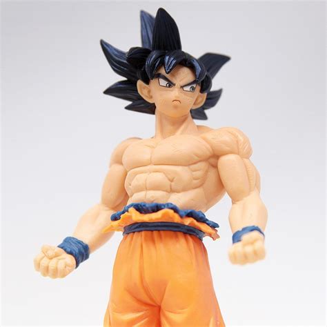 Строго 21+ гуляй рука, балдей глаза. Banpresto Dragon Ball Super Creator x Creator Ultra Instinct Sign Son Goku Figure orange