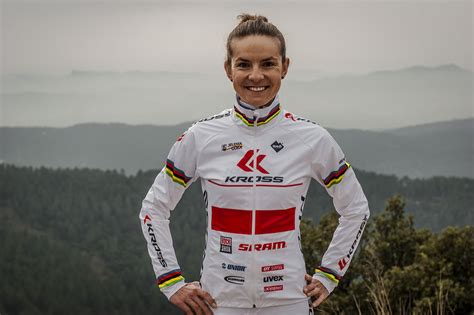 See full list on pl.wikipedia.org PR Maja Włoszczowska 2. w wyścigu Trofeo Delcar XCO ...