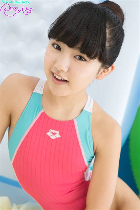 In japanese pop culture, an idol (アイドル aidoru?, a japanese rendering of the english word idol) is a young manufactured star/starlet who is promoted as being particularly cute. Japanese Girl Idols: Anjyu Kouzuki Gravure Swimsuit Uniform