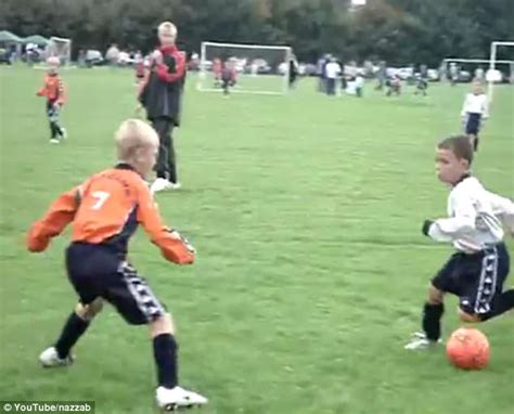 I'm sure foden will be a great dad, but you can't say that playing football all your life makes you mentally mature. WATCH: Man City starlet Phil Foden shows skills as a kid ...