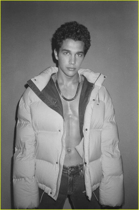 On sunday may 11th austin performed in sacramento at placer county fairgrounds alongside hot chelle rae and ed sheeran for endfest. austin mahone galore magazine | Austin mohone, Austin, Austin mahone