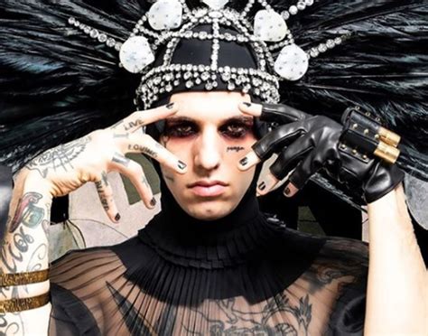 Chi ha vinto sanremo 2015? Da chi si è travestito Achille Lauro nella quarta serata ...