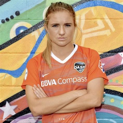 Kristie and sam, sam and kristie, life is not a competition but they're winning. Kristie Mewis, Houston Dash | Houston dash, Womens soccer, Womens football