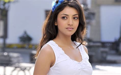 Bollywood Celebrity Kajal Aggarwal HD Wallpaper