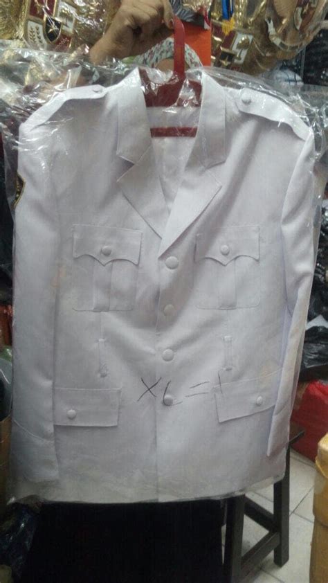 Ini adalah contoh desain baju lapangan paskibra mtsn amawang. Desain Baju Paskibra Lengan Panjang - Inspirasi Desain Menarik