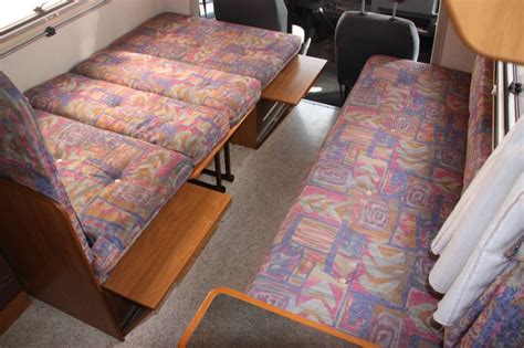 WoMo-Neuling: Wie baue ich Sitzgruppe zum Bett um ...