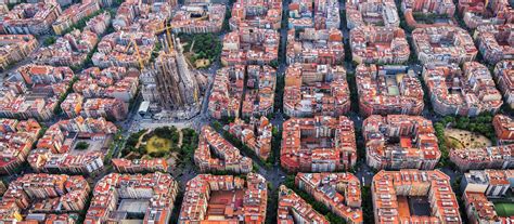 This apartment is 1.6 miles from passeig de gracia and 1.6 miles from tivoli theatre. Sagrada Familia: Ewige Baustelle und Gotteshaus der ...