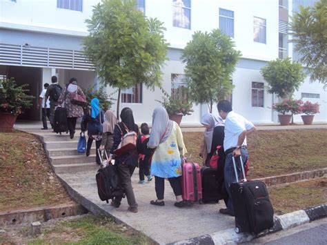 Semoga sumbangan kecil daripada unit penyelidikan maktab perguruan samarahan ini dapat memberi manfaat yang besar kepada semua anggota penyelidik khususnya dan semua pensyarah mpsamarahan amnya. Lawatan Penanda Aras Ke Perpustakaan IPG Batu Lintang dan ...