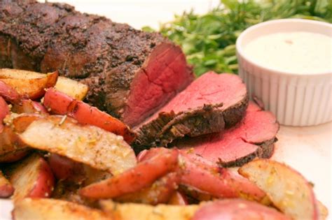 Sprinkle all over with spice rub, using all of mixture. What Sauce Goes With Herb Crusted Beef Tenderloin ...