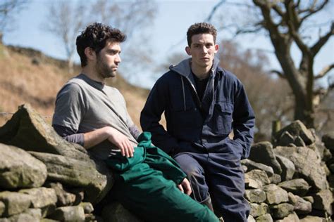 A young farmer in rural yorkshire numbs his daily frustrations with binge drinking and casual sex, until the arrival of a romanian migrant worker. God's Own Country (Film 2017) | online sehen -- Gayfilme ...