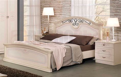 Camere da letto classiche napoli. Camera da letto classica Olympia TOPLINE CAMERE Noce