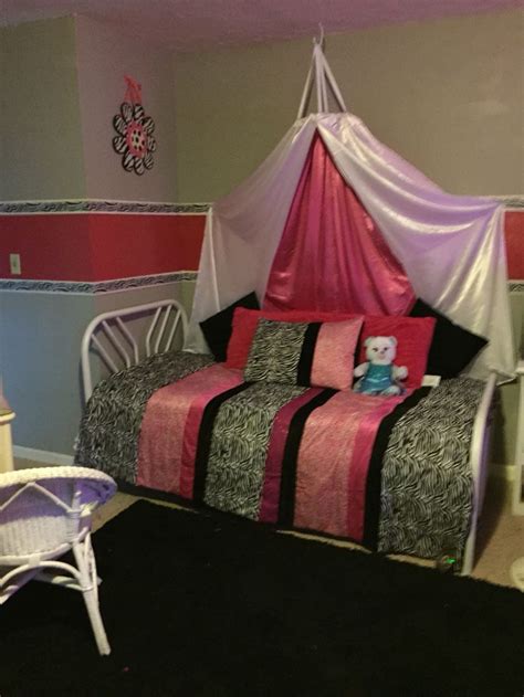 Canopy bed ideas can make you fall in love with your bedroom again. Girls pink zebra print bed with canopy. | Zebra print ...