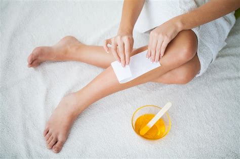 Fungsi lainnya dari scrub pemutih badan yakni dapat menutrisi dan merawat kulit dengan baik sekali. 4 Pilihan Produk Sugar Wax yang Aman untuk Pemula