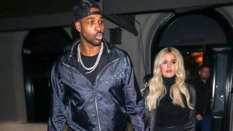 Khloé kardashian and tristan thompson are sparking engagement rumors after she posted a khloé kardashian opened up about feeling pressured to take tristan thompson back after he. 'Khloé Kardashian en Tristan Thompson blazen relatie nieuw ...