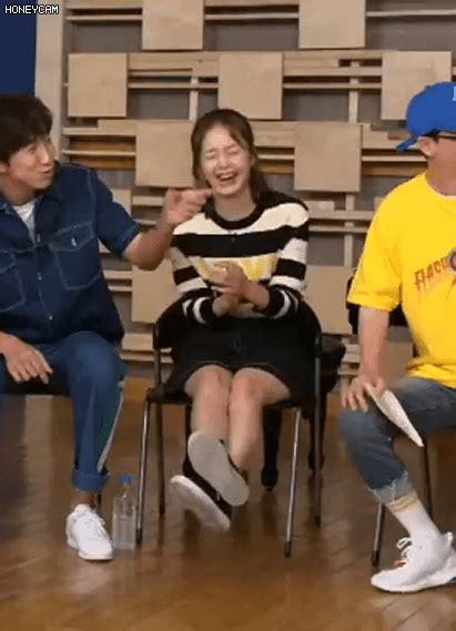 Jeon so min 전소민 (fan acc). 런닝맨 실시간 런닝맨 전소민 움짤.GIF : MLBPARK