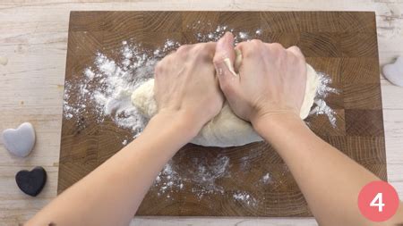 Oggi ho sperimentato questa ricetta di muffin salati prosciutto e formaggio presa da un libro di ricette da brunch. Ricetta Muffin salati prosciutto e formaggio - Consigli e ...