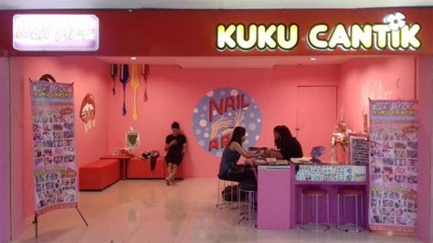 Di Salon Kuku Cantik Hartono Mall Ini, Pengunjung Bisa ...