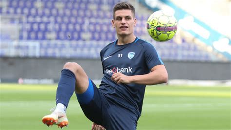 Joakim mæhle speelde sinds 2017 voor krc genk, maar daar kwam enkele weken geleden een einde aan. Joakim Maehle - Profilo giocatore 20/21 | Transfermarkt