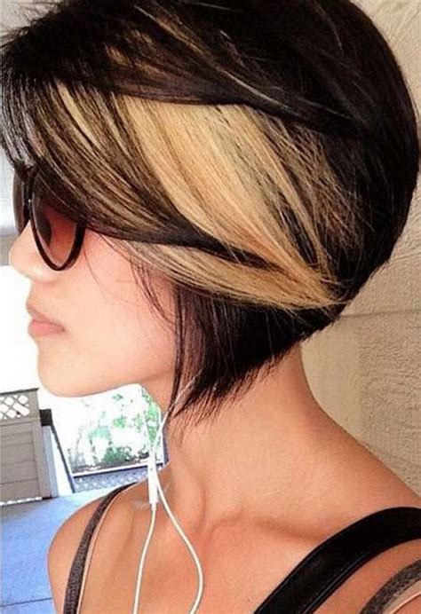 This type of brown hair with blonde highlights starts off with a light brown base that supports graduated blonde highlights as they progress toward the tips. 50 Stylish Highlighted Hairstyles for Black Hair 2017